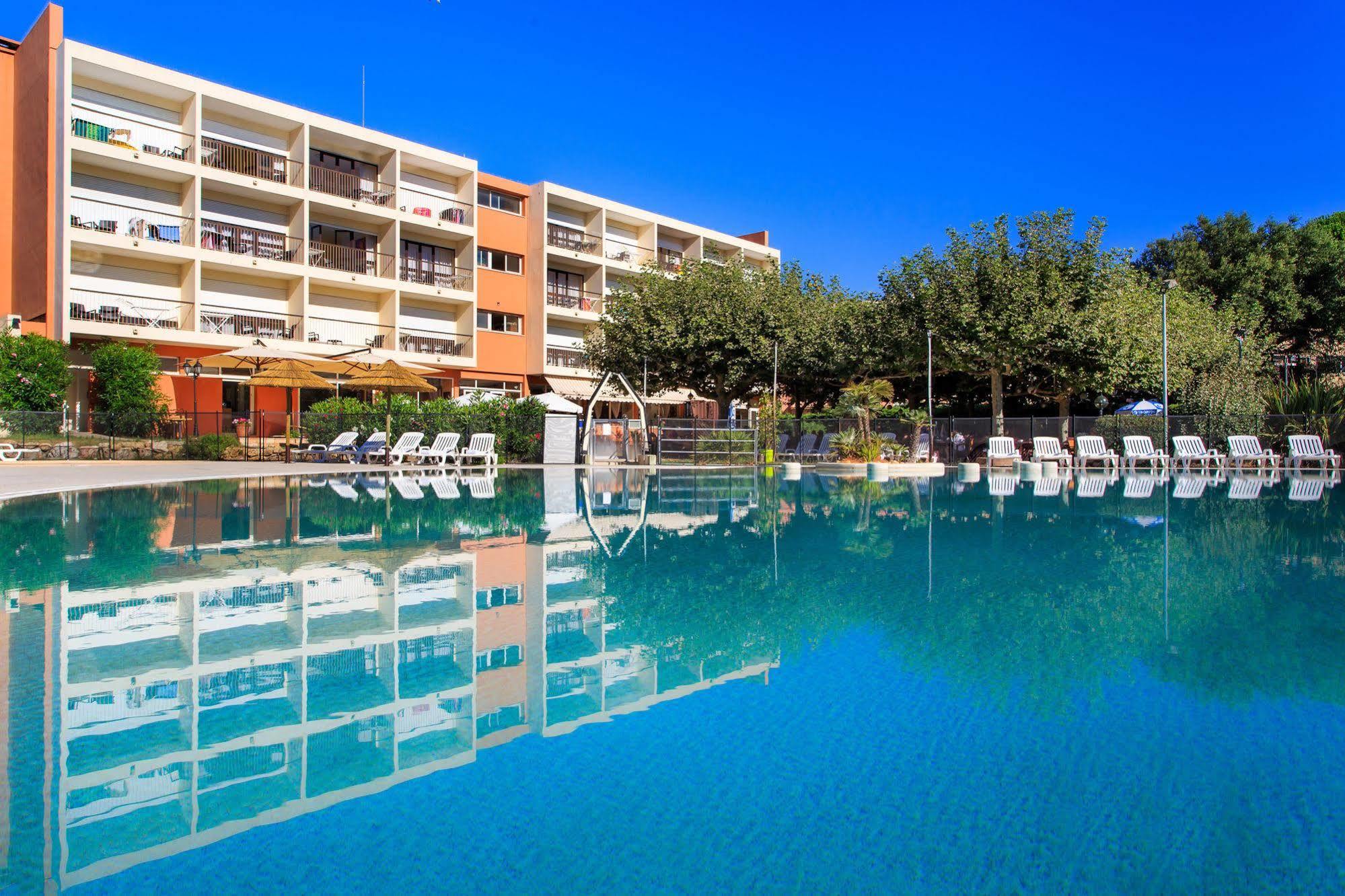 Hotel Club Le Capet Сент-Максим Экстерьер фото